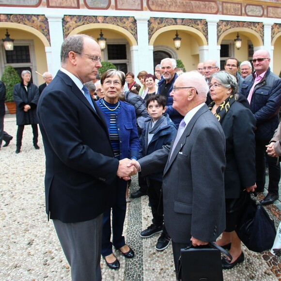 Le prince Albert II de Monaco a reçu des visiteurs au palais de Monaco dans le cadre de la 20e Journée Européenne du Patrimoine le 18 octobre 2015. © Olivier Huitel / Pool restreint / Bestimage