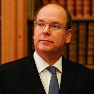 Le prince Albert II de Monaco a reçu des visiteurs au palais de Monaco dans le cadre de la 20e Journée Européenne du Patrimoine le 18 octobre 2015. © Olivier Huitel / Pool restreint / Bestimage