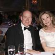 Exclusif - Le prince Albert II de Monaco et Béatrice Schönberg lors de la soirée de gala "Africa on the Rock" de l'AMREF Flying Doctors en partenariat avec la Fondation Princesse Charlene de Monaco à l'Hôtel de Paris, le 17 octobre 2015 à Monaco. © Claudia Albuquerque/BestImage