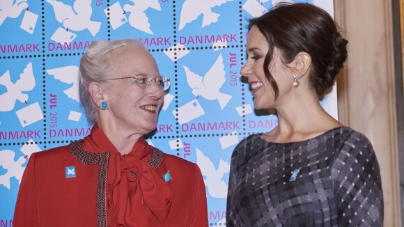 Princesse Mary et Margrethe II : Complices pour l'envol des colombes de Noël