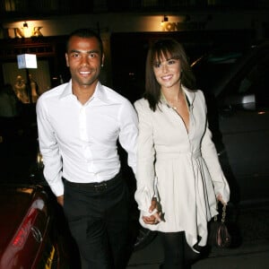 Ashley et sa femme Cheryl Cole vont dîné au restaurant London's Cipriani à Londres, le 8 août 2007