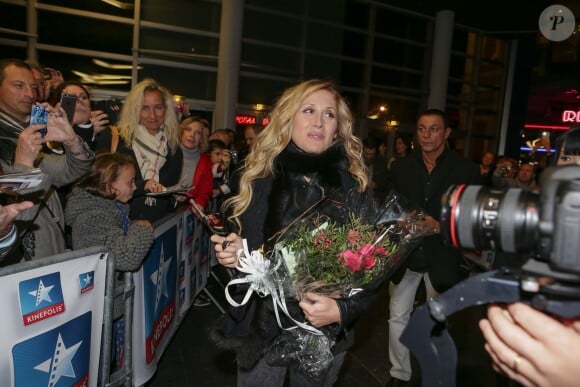 Semi-exclusif - Lara Fabian présente son concert Un soir autour du monde, sur grand écran au Kinepolis de Lommé, près de Lille, le 29 octobre 2015.