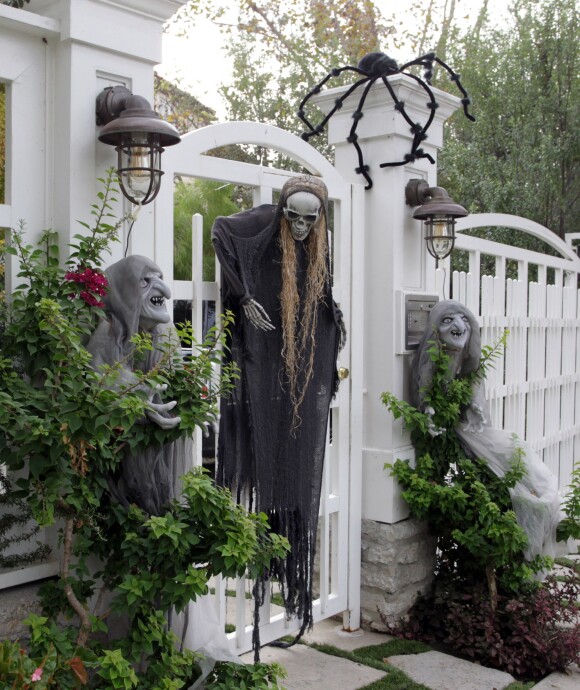 Exclusif - La maison de la star Melissa McCarthy décorée pour Halloween à Los Angeles, le 28 octobre 2015.
