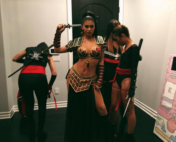 Kylie Jenner, samouraï sexy pour Halloween. Photo publiée le 31 octobre 2015.