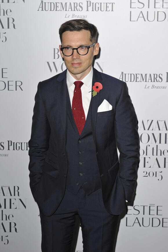 Le créateur Erdem Moralioglu assiste aux Harper's Bazaar 2015 Women Of The Year Awards à l'hôtel Claridge's. Londres, le 3 novembre 2015.