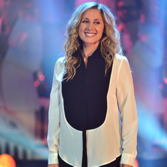 Exclusif. Lara Fabian. Enregistrement de l'émission " Les Années Bonheur " présentée par Patrick Sébastien à La Plaine St Denis le 22 septembre.