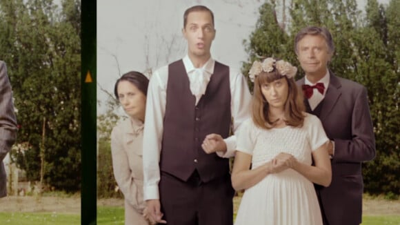 Grand Corps Malade et sa famille dans le clip "Pochontas" extrait de l'album "Il nous restera ça", novembre 2015.