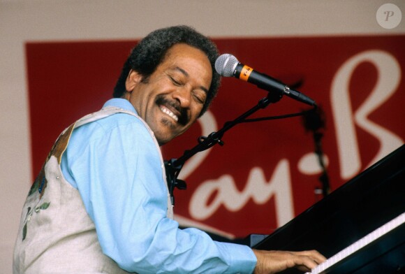 Allen Toussaint au New Orleans Jazz & Heritage Festival le 25 avril 1998. Le musicien de génie est mort le 10 novembre 2015 à 77 ans.