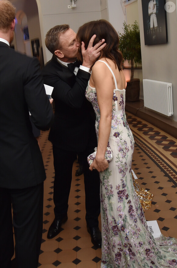 Daniel Craig et sa femme Rachel Weisz - Avant-première mondiale du nouveau James Bond "Spectre" au Royal Albert Hall à Londres. Le 26 octobre 2015