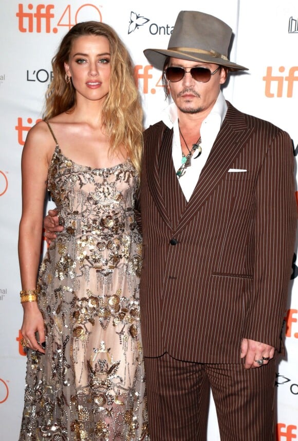 Johnny Depp et sa compagne Amber Heard au festival international du film de Toronto (TIFF) le 12 septembre 2015