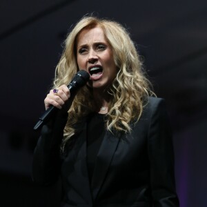 Lara Fabian - Concert de la 11e édition des Trophées de la fédération des APAJH au Carrousel du Louvres à Paris, le 10 novembre 2015.