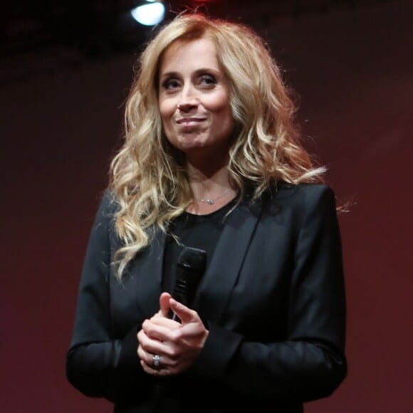 Lara Fabian - Concert de la 11e édition des Trophées de la fédération des APAJH au Carrousel du Louvres à Paris, le 10 novembre 2015.