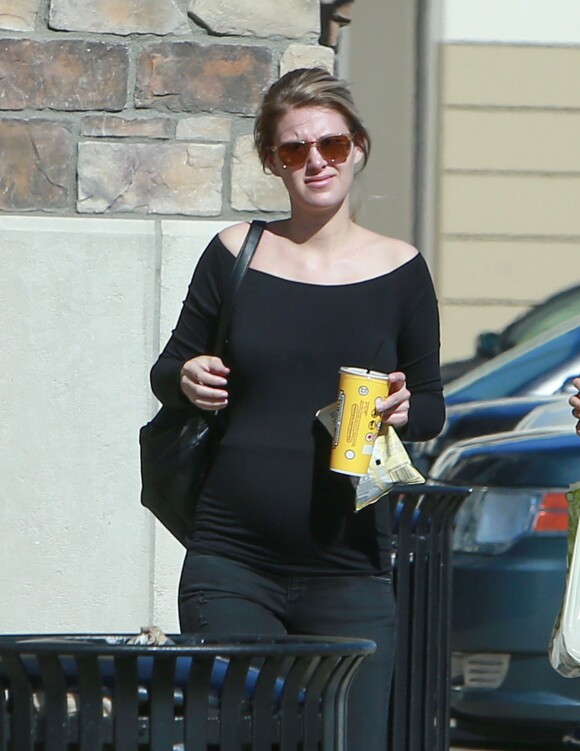 Exclusif - Briana Jungwirth, enceinte, à Los Angeles le 31 octobre 2015.