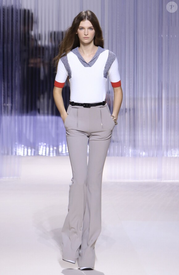 Défilé de mode "Carven" prêt-a-porter printemps-été 2016 "Carven" à Paris le 1 octobre 2015.  "Carven" summer/spring 2016 Ready-to-Wear Fashion Collection Presented in Paris during the fashion week in Paris. On october 1 2015.02/10/2015 - Paris