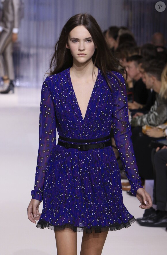 Défilé de mode "Carven" prêt-a-porter printemps-été 2016 "Carven" à Paris le 1 octobre 2015.  "Carven" summer/spring 2016 Ready-to-Wear Fashion Collection Presented in Paris during the fashion week in Paris. On october 1 2015.02/10/2015 - Paris