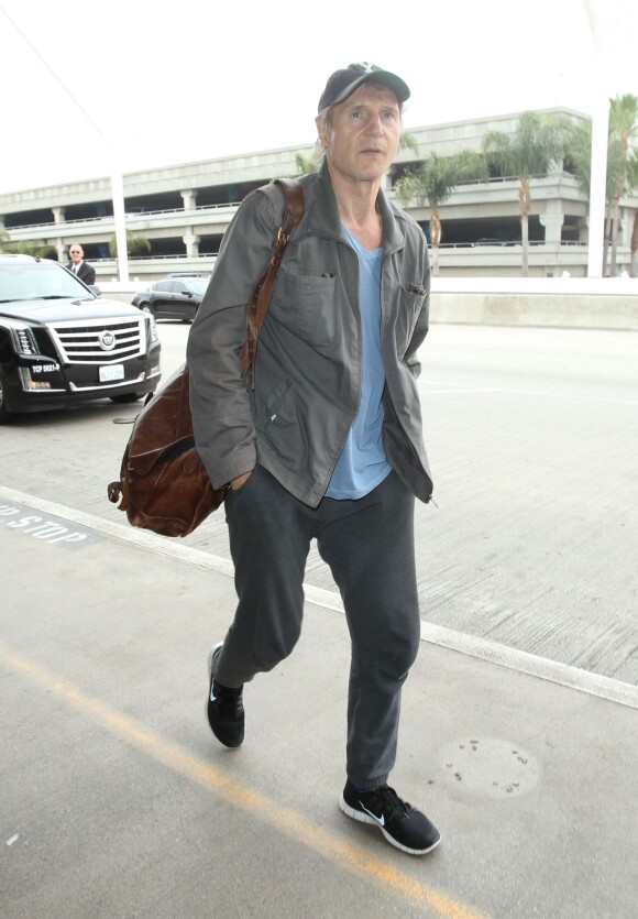 Liam Neeson à l'aéroport de Los Angeles, le 10 juin 2015.