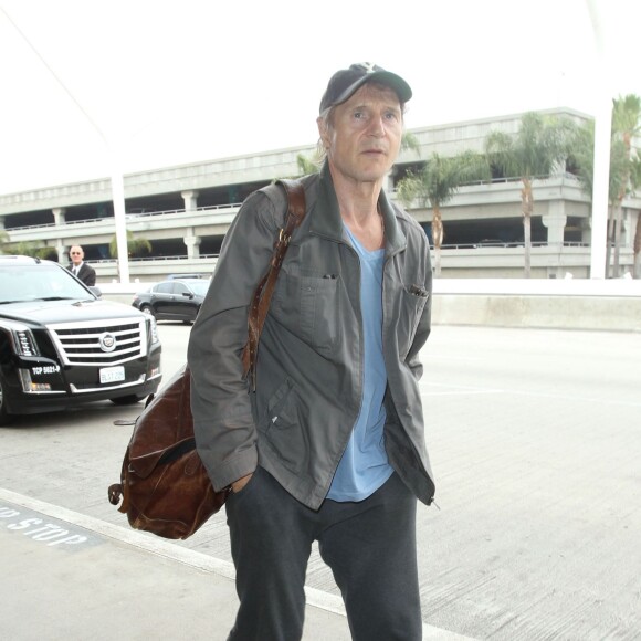 Liam Neeson à l'aéroport de Los Angeles, le 10 juin 2015.