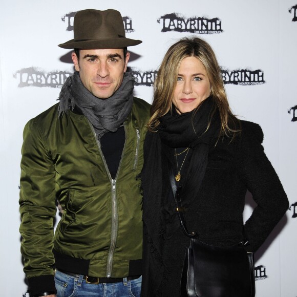 Justin Theroux et Jennifer Aniston à une soirée Celebrity Charades à New York le 16 novembre 2015.