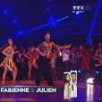 Fabienne Carat et Julien Brugel dans Danse avec les stars 6, sur TF1, le 21 novembre 2015.