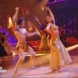 Olivier Dion et Candice Pascal dans Danse avec les stars 6, sur TF1, le 21 novembre 2015.