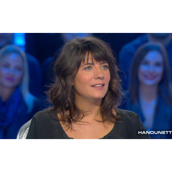 Estelle Denis, invitée de Salut les Terriens le 14 novembre 2015 (émission déprogrammée suite aux attentats à Paris).