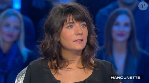 Estelle Denis, invitée de Salut les Terriens le 14 novembre 2015 (émission déprogrammée suite aux attentats à Paris).