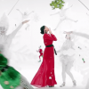 Katy Perry - Image extraite de la vidéo promotionnelle de la nouvelle collection de vêtements H&M pour Noël postée sur Youtube.