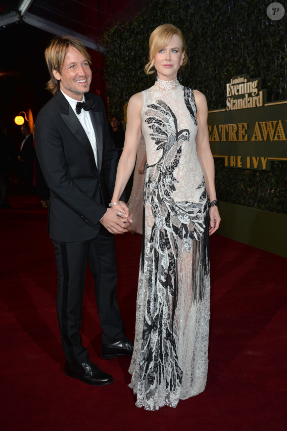 Nicole Kidman et son mari Keith Urban à la soirée Evening Standard Theatre Awards à Londres, le 22 novembre 2015.