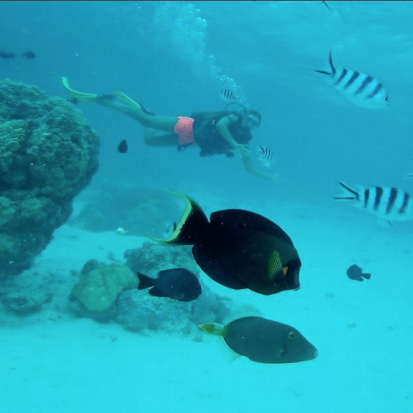 Marine Lorphelin passe un week-end de rêve avec son chéri, à Bora Bora. Novembre 2015.