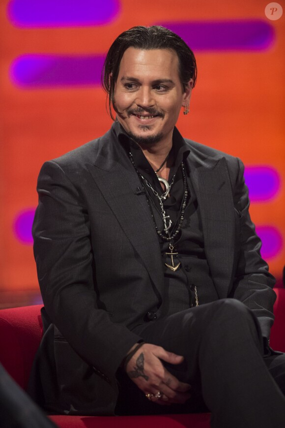 Johnny Depp au Graham Norton Show à Londres le 27 novembre 2015.