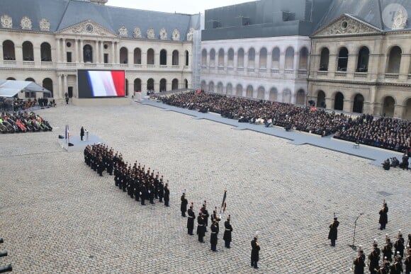 Hommage aux victimes des attentats de Paris, Cour d'Honneur de l'Hôtel national des Invalides le 27 novembre 2015.