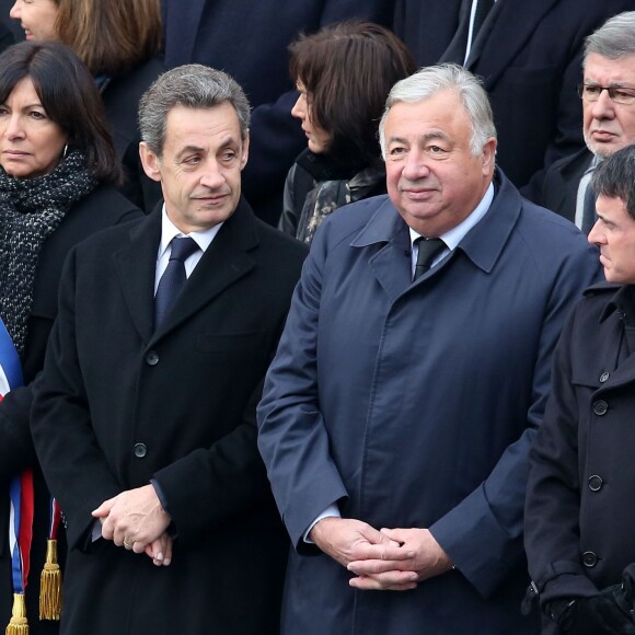 La maire de Paris Anne Hidalgo, Nicolas Sarkozy, Gérard Larcher et Manuel Valls - Hommage national aux victimes des attentats de Paris, Cour d'Honneur de l'Hôtel national des Invalides le 27 novembre 2015.