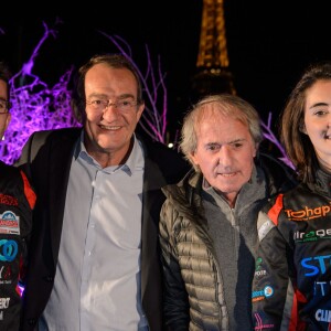 Jean-Pierre Pernaut et son fils Olivier Pernaut, Jacques Laffite et sa fille Margot Laffite lors de la présentation de la nouvelle voiture du prochain Trophée Andros de l'équipe à Paris le 26 novembre 2015, sur un bateau-mouche © Lionel Urman