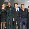 Leonie Hemsworth, Craig Hemsworth, Liam Hemsworth, Luke Hemsworth et sa femme Samantha Hemsworth à la première de ‘The Hunger Games: Mockingjay Part 2' à Los Angeles le 16 novembre 2015.