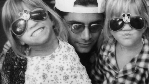 John Stamos ému : Son court message à la jeune mariée Mary-Kate Olsen