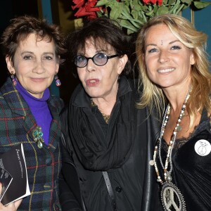 Caroline Loeb et la chanteuse Dani - Cérémonie de remise des Grands Prix Sacem 2015 aux Folies Bergère à Paris le 30 novembre 2015. ©Veeren/Bestimage