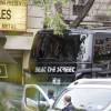 Le bus groupe Eagles Of Death Metal - Attentats à Paris: la fusillade dans la salle de concert du Bataclan aurait fait au moins 82 morts le 14 novembre 2015.