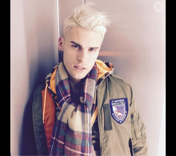 Baptiste Giabiconi prend la pose sur Instagram, novembre 2015