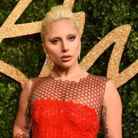 Fusillade de San Bernardino: Lady Gaga, Jaime King... Les stars sous le choc !