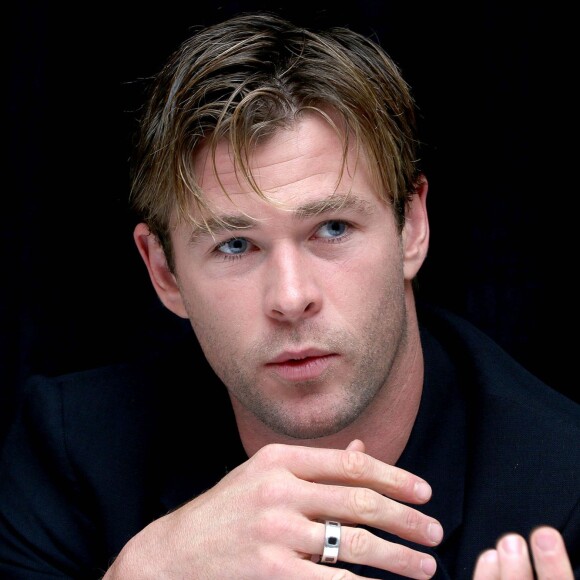 Chris Hemsworth lors de la conférence de presse d'Au coeur de l'Océan à New York le 20 novembre 2015.