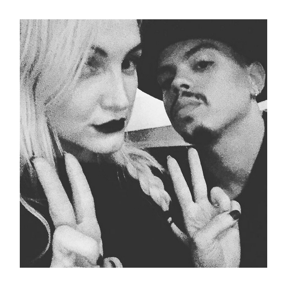 Ashlee Simpson et son mari Evan Ross à Aspen / photo postée sur Instagram au mois de décembre 2015.