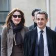 Nicolas Sarkozy et Carla Bruni-Sarkozy vont voter au lycée Jean de la Fontaine dans le 16e arrondisseùent, à Paris, pour le 1er tour des élections régionales, le 6 décembre 2015. © Cyril Moreau - Dominique Jacovides / Bestimage