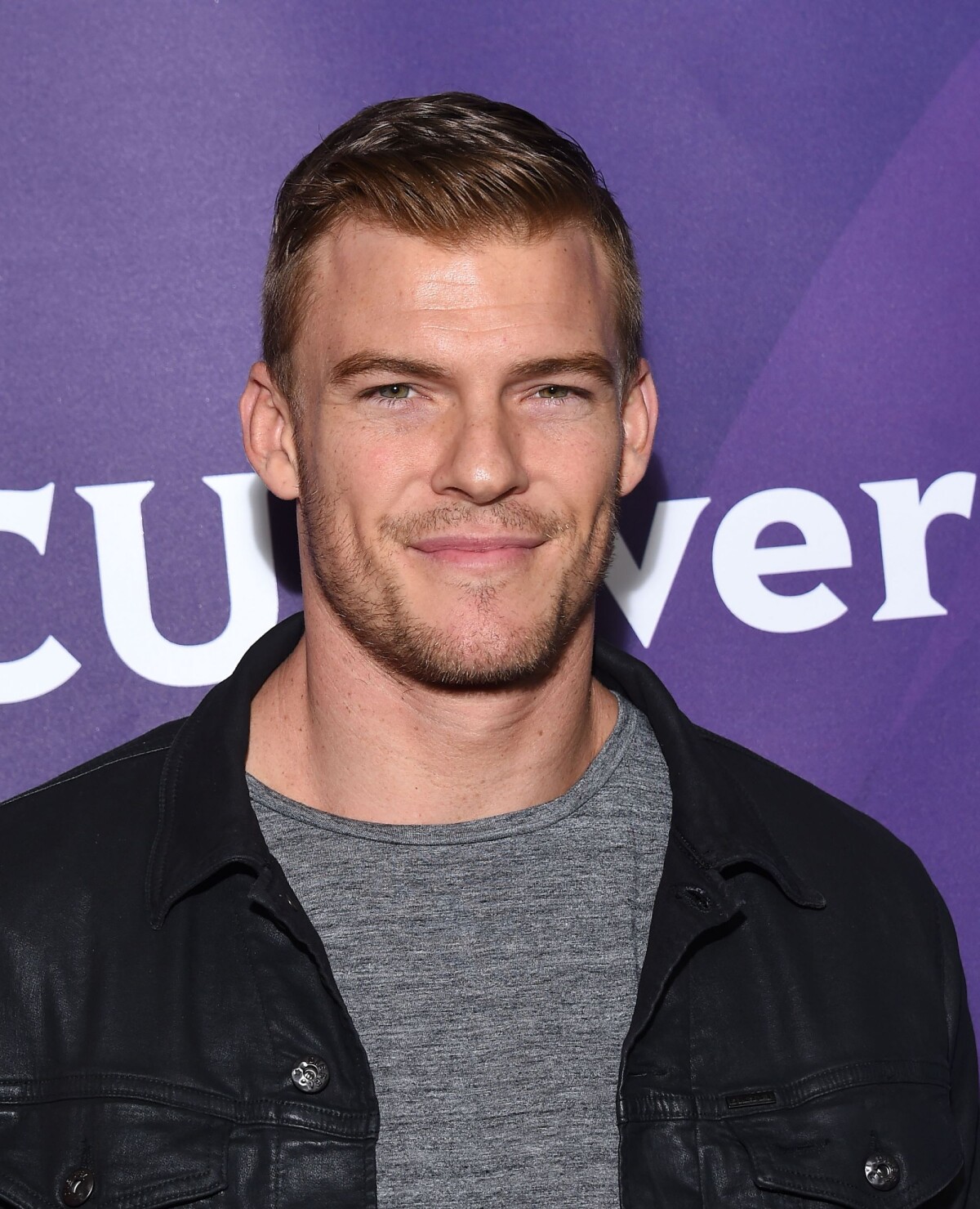 Photo : Alan Ritchson à Pasadena, Los Angeles, le 2 avril 2015. - Purepeople