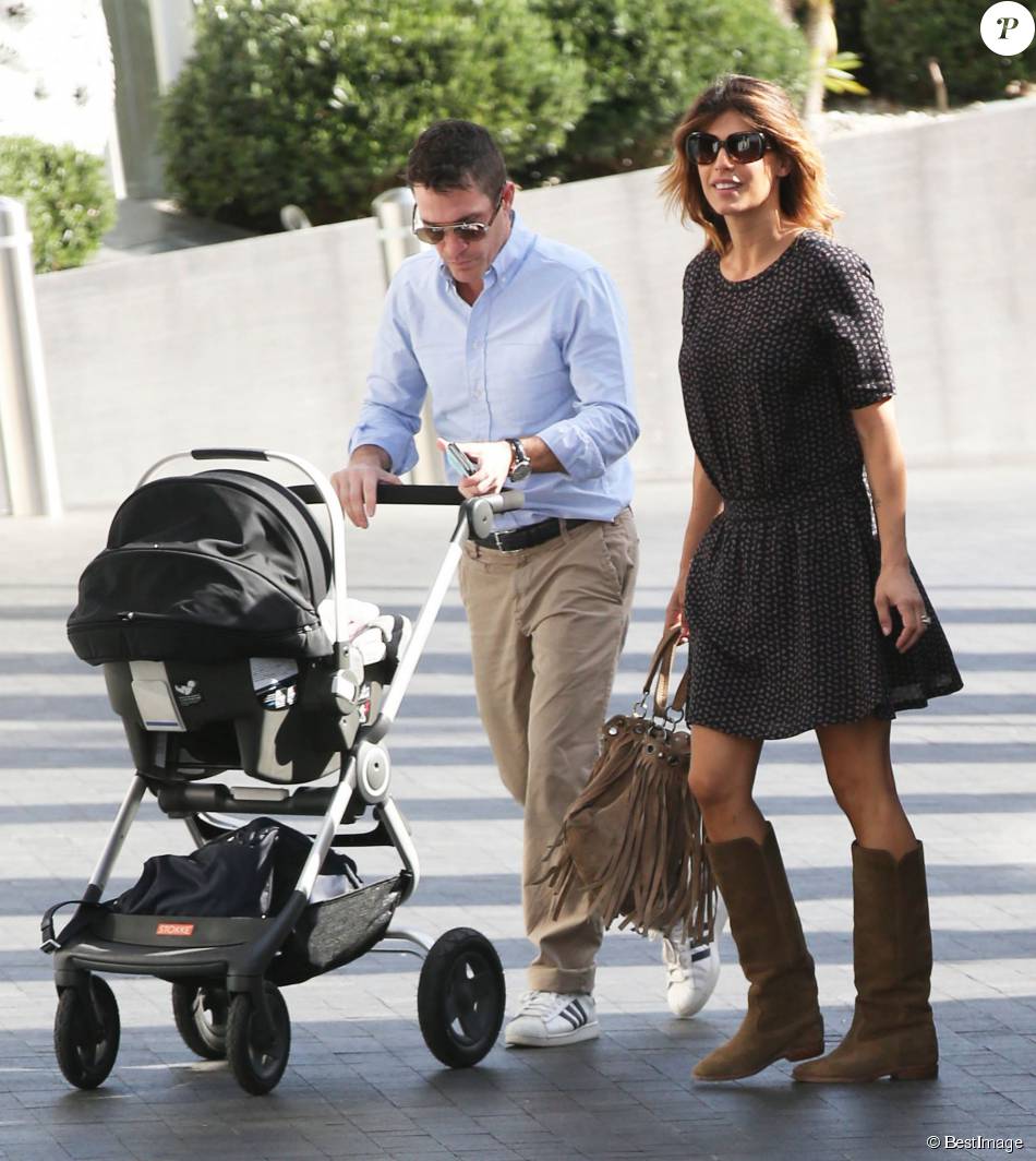Elisabetta Canalis, son mari Brian Perri et leur fille Skyler à l&#039;hôtel Andaz de West Hollywood, le 5 décembre 2015