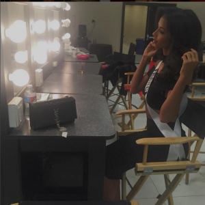 Flora Coquerel : séance de maquillage pour Miss Univers 2015 à Las Vegas