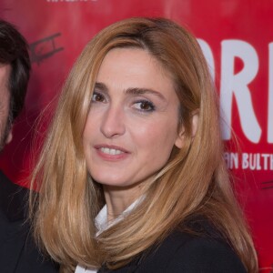 Julie Gayet - Avant-première du film "Cafard" au Publicis Cinémas à Paris le 7 décembre 2015.