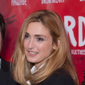 Julie Gayet - Avant-première du film "Cafard" au Publicis Cinémas à Paris le 7 décembre 2015.