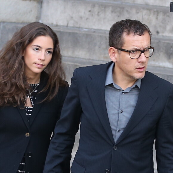 Dany Boon et sa femme Yaël - Sorties des obsèques de Sylvie Joly en l'église Saint-Sulpice à Paris le 9 septembre 2015.