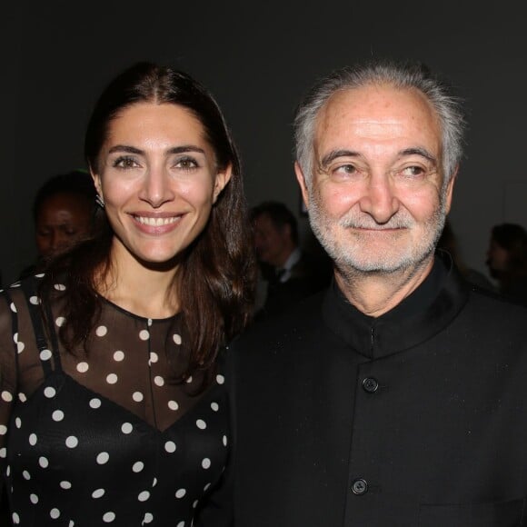 Caterina Murino et Jacques Attali - La 8ème édition des "Positive Awards" à la Gaîté-Lyrique à Paris, le 7 décembre 2015, en pleine COP21. Les Positive Awards 2015 dessinés par P. Starck sont remis par des personnalités proches de la Fondation Positive Planet, fondée en 1998, dont le président est J. Attali. © Denis Guignebourg