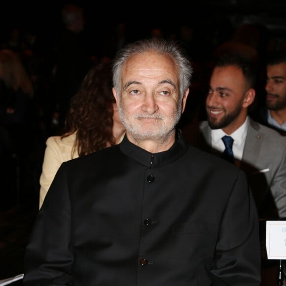 Jacques Attali - La 8ème édition des "Positive Awards" à la Gaîté-Lyrique à Paris, le 7 décembre 2015, en pleine COP21. Les Positive Awards 2015 dessinés par P. Starck sont remis par des personnalités proches de la Fondation Positive Planet, fondée en 1998, dont le président est J. Attali. © Denis Guignebourg